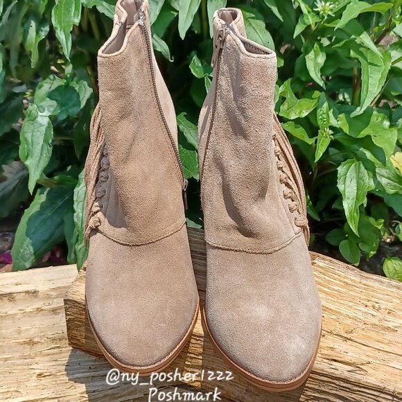 ＡＬＤＯ Tan Fringe Suede Booties - Picture 4 of 8